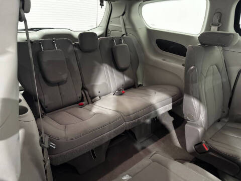 2020 Chrysler Pacifica Touring