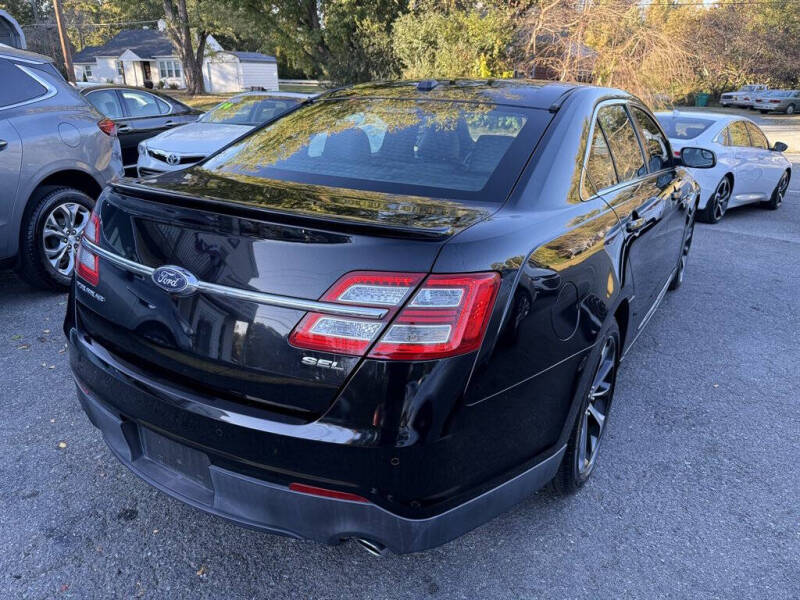 2016 Ford Taurus SEL