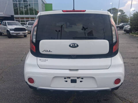 2018 Kia Soul +