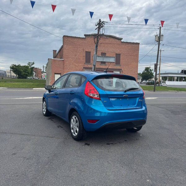 2013 Ford Fiesta SE