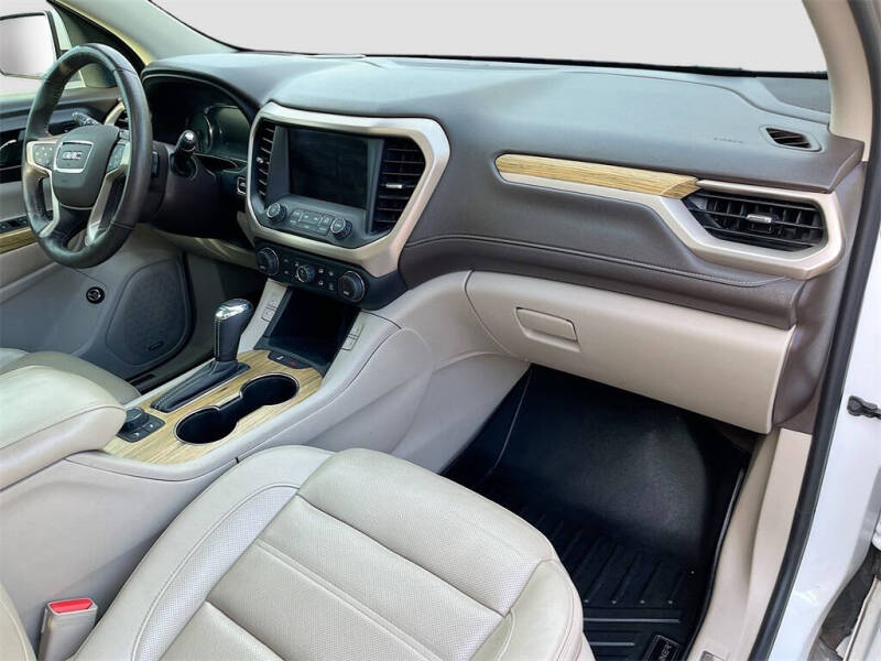 2018 GMC Acadia Denali