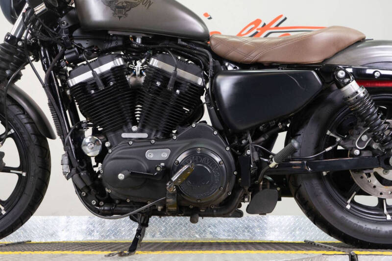 2018 Harley-Davidson Iron 883