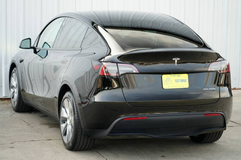 2023 Tesla Model Y Long Range