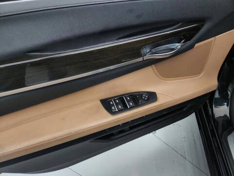 2014 BMW 7 Series 740i