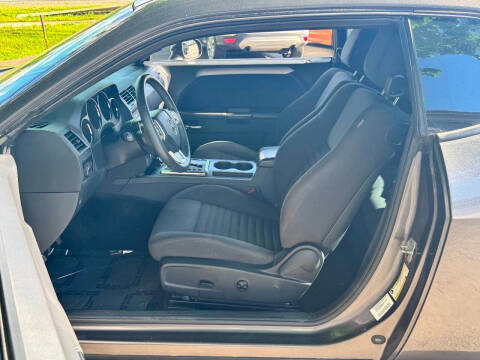 2013 Dodge Challenger SXT