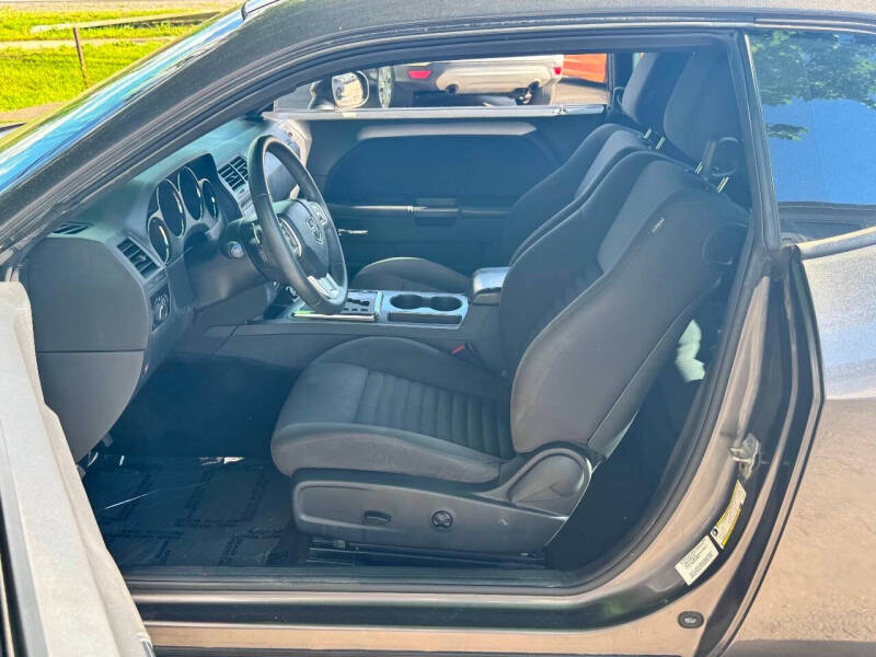 2013 Dodge Challenger SXT