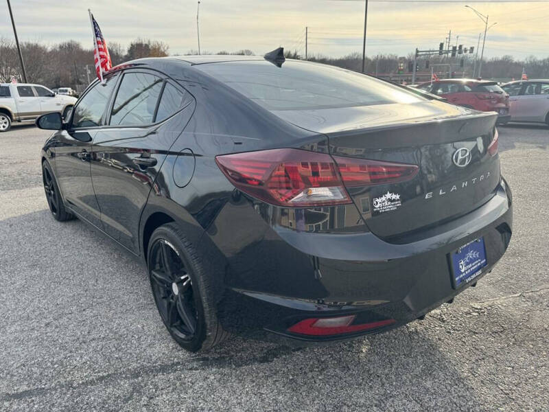 2020 Hyundai Elantra