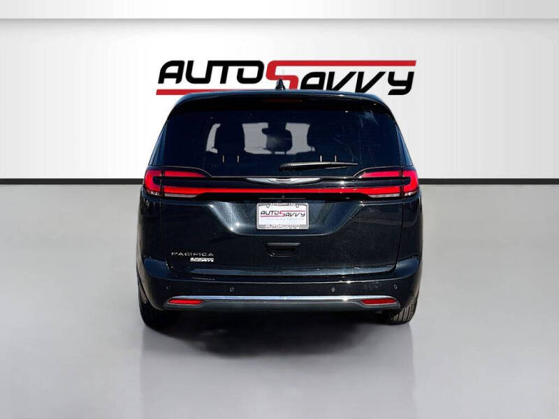 2023 Chrysler Pacifica Touring