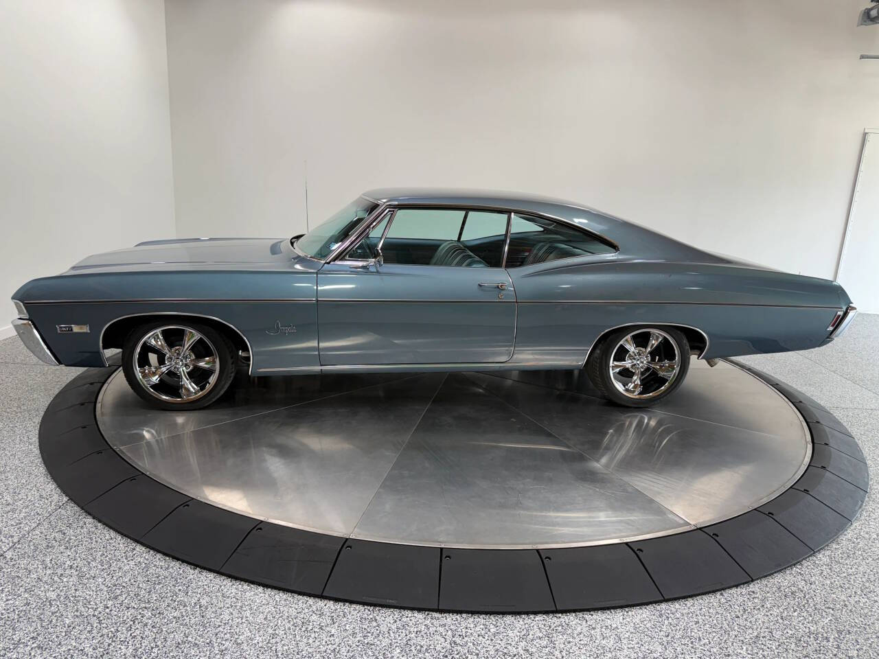 1968 Chevrolet Impala Fastback 7