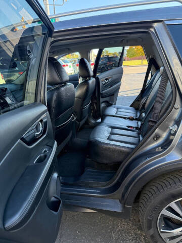 2017 Nissan Rogue SL