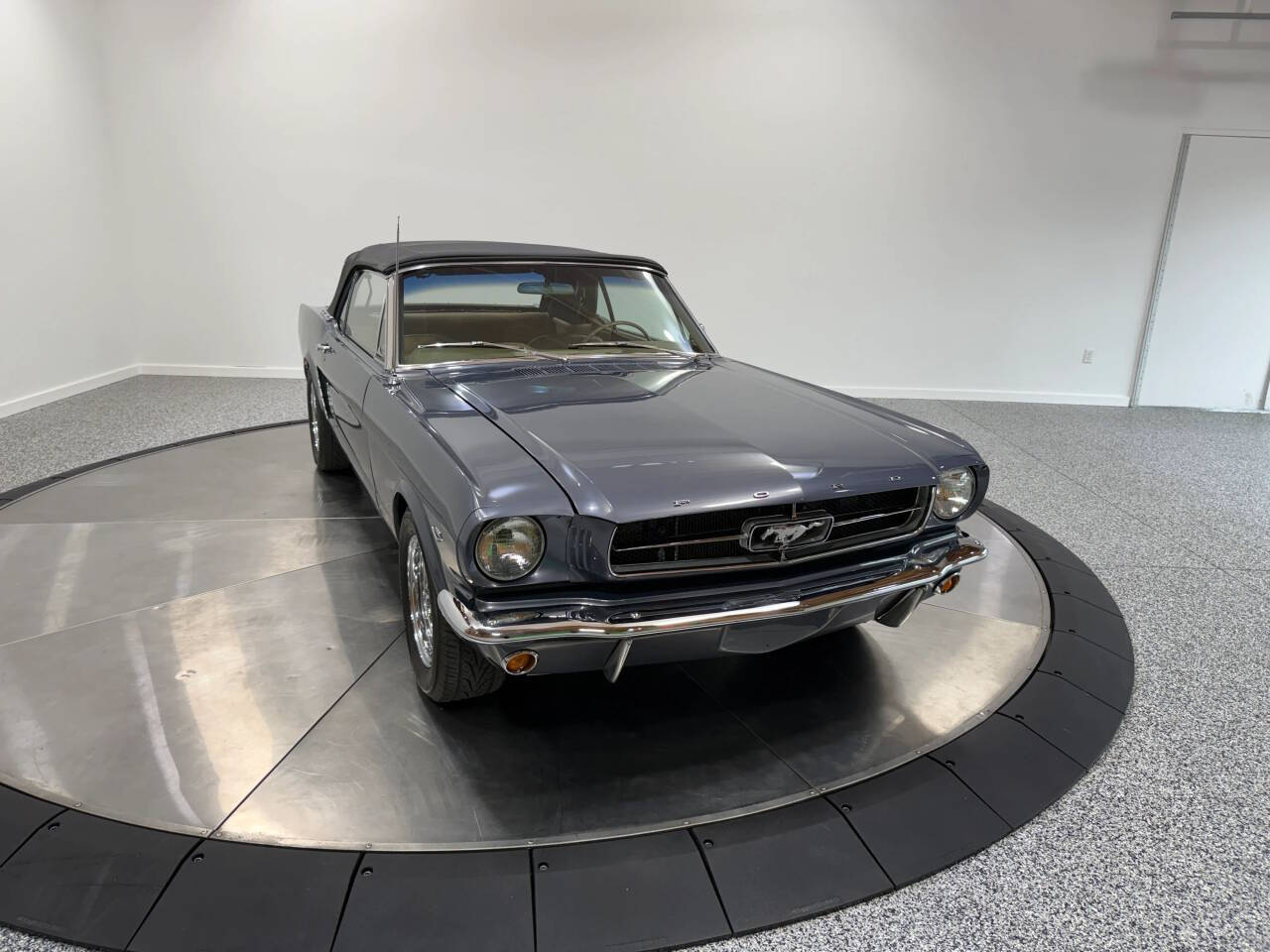 1965 Ford Mustang 5