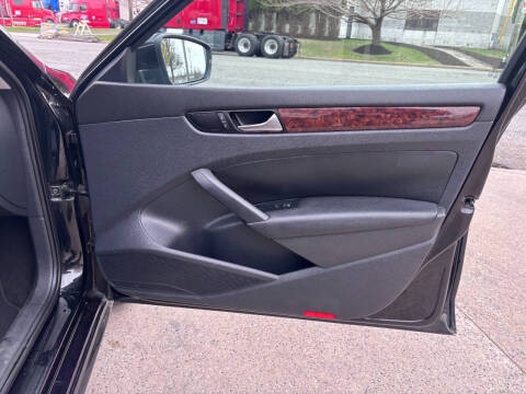 2013 Volkswagen Passat TDI SEL Premium