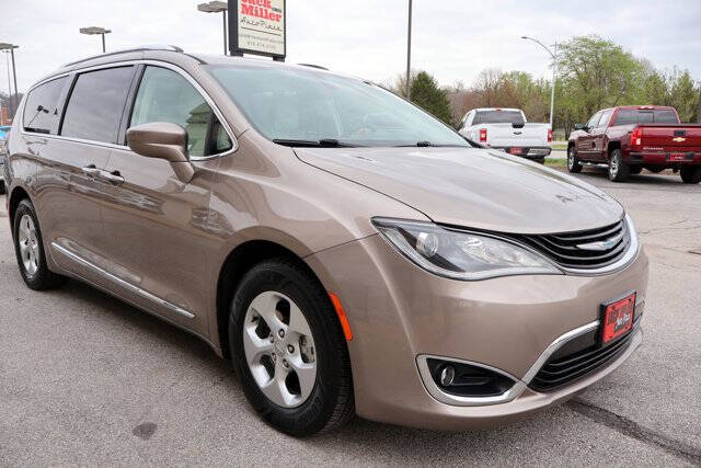 2018 Chrysler Pacifica Hybrid Touring L