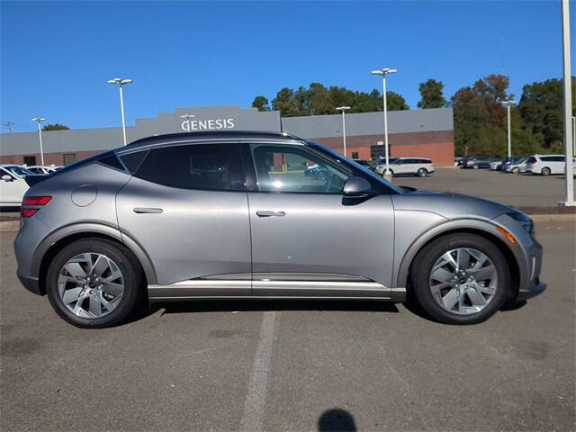 2024 Genesis GV60 Standard