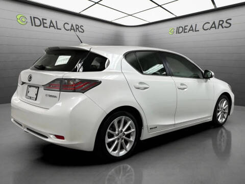 2013 Lexus CT 200h
