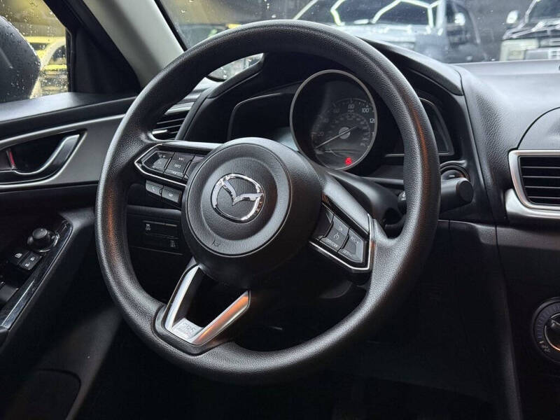 2017 Mazda MAZDA3 Sport