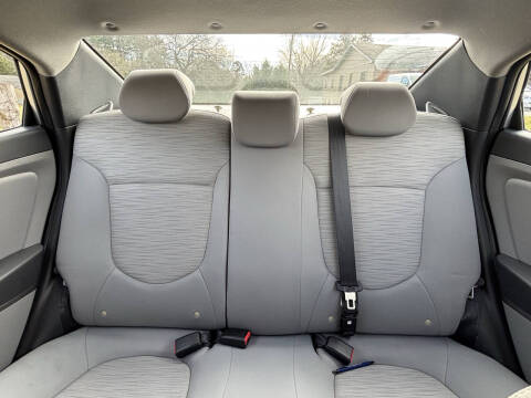 2017 Hyundai Accent SE