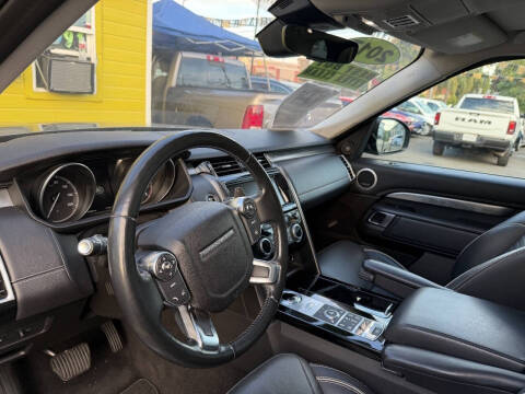 2017 Land Rover Discovery First Edition