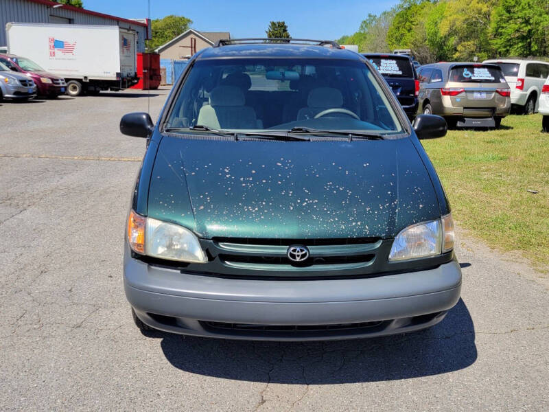 2000 Toyota Sienna LE