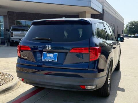 2017 Honda Pilot EX