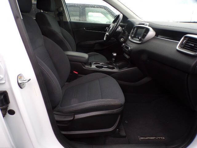 2019 Kia Sorento LX