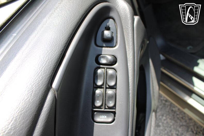 2002 Ford Mustang GT Deluxe