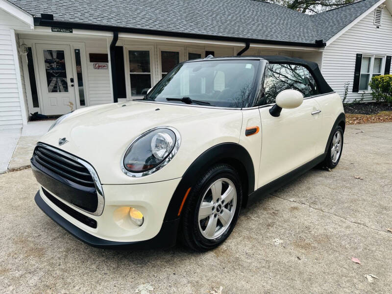 2019 MINI Convertible Base photo 4