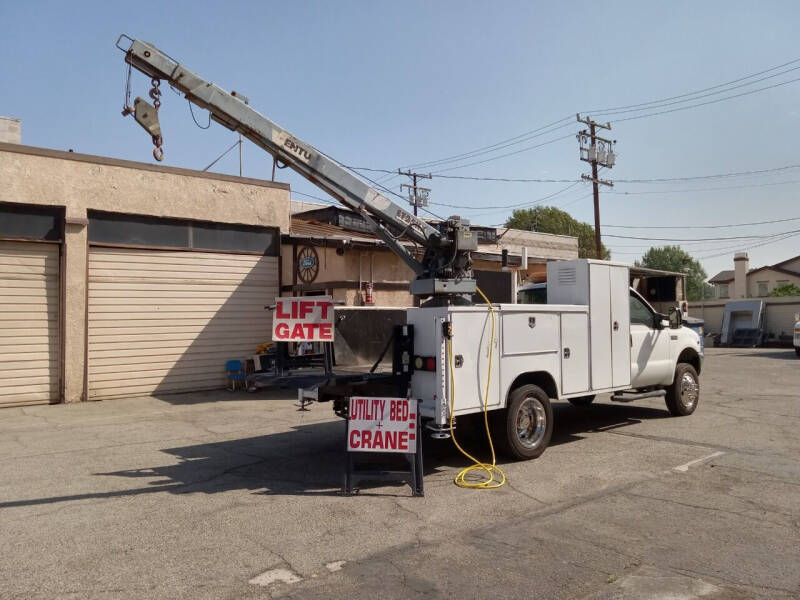 2002 Ford F-550 Super Duty for sale at Vehicle Center in Rosemead CA