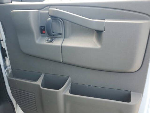 2023 GMC Savana 2500