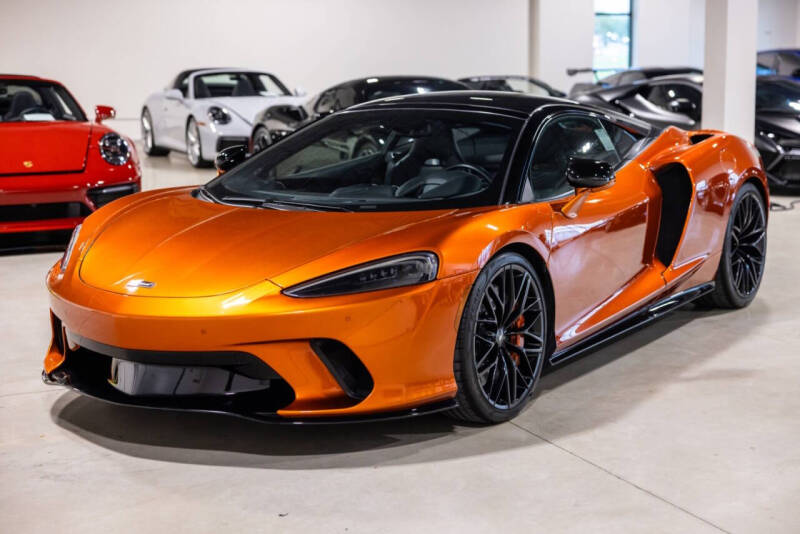 2023 McLaren GT