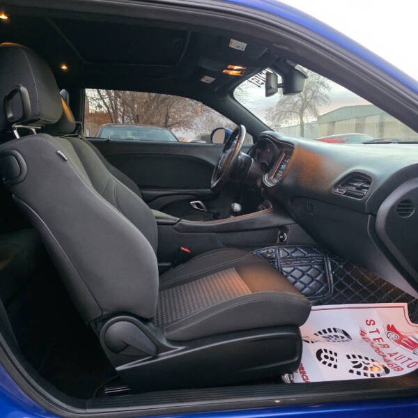 2019 Dodge Challenger SXT