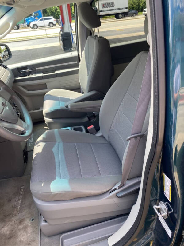 2009 Dodge Grand Caravan SE