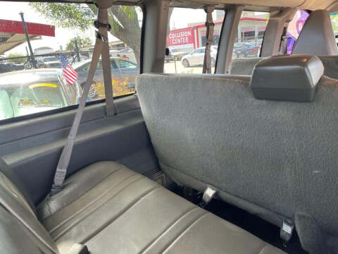 2020 Chevrolet Express LS 3500