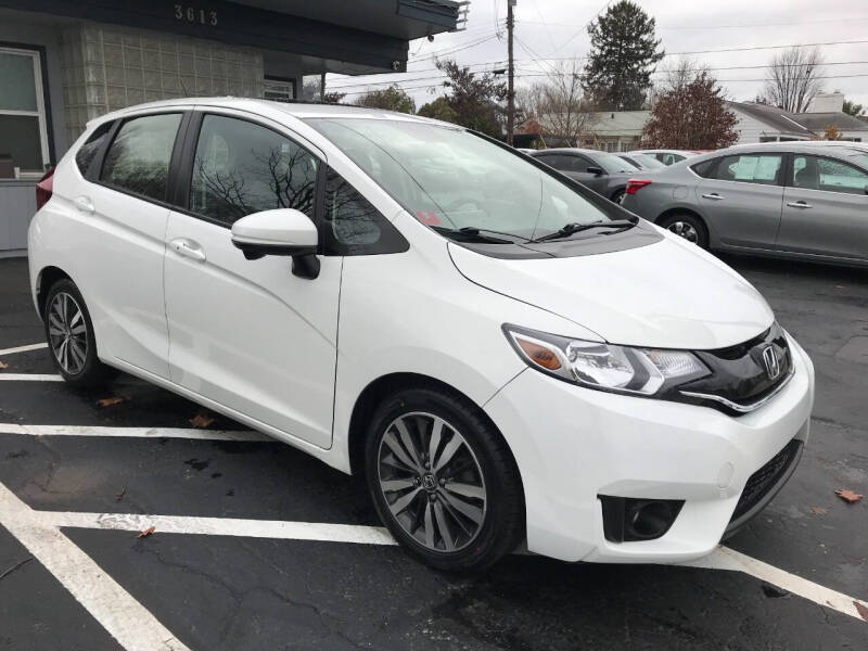 2017 Honda Fit EX photo 2