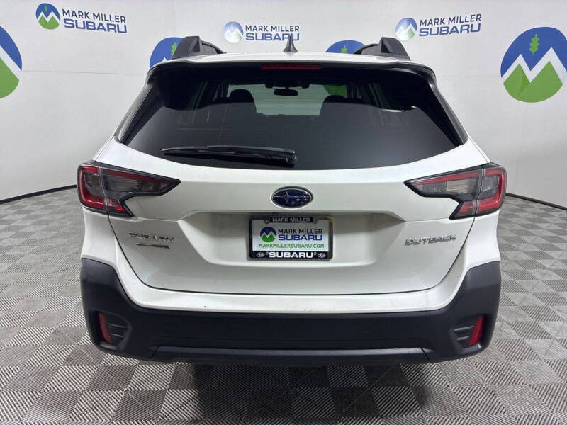 2022 Subaru Outback Premium