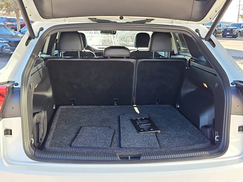 2022 Volkswagen Atlas Cross Sport V6 SEL Premium R-Line 4Motion