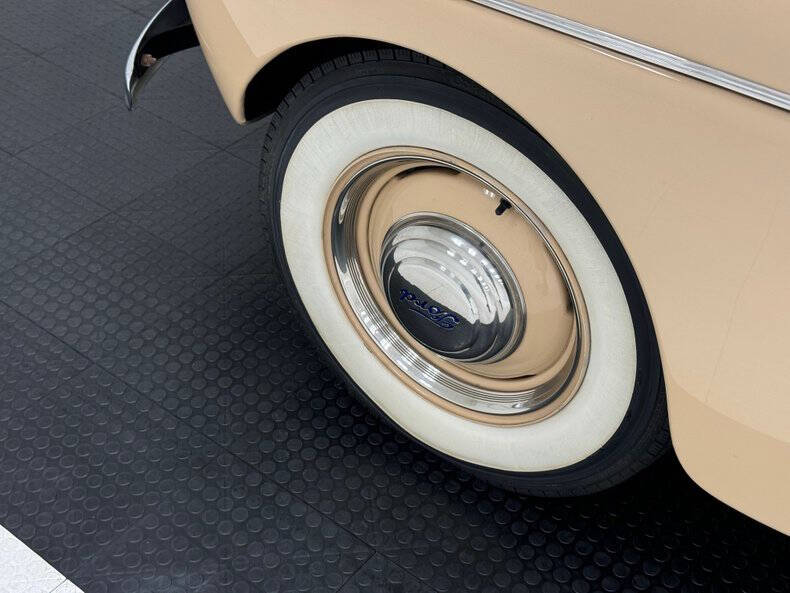 1941 Ford Super Deluxe