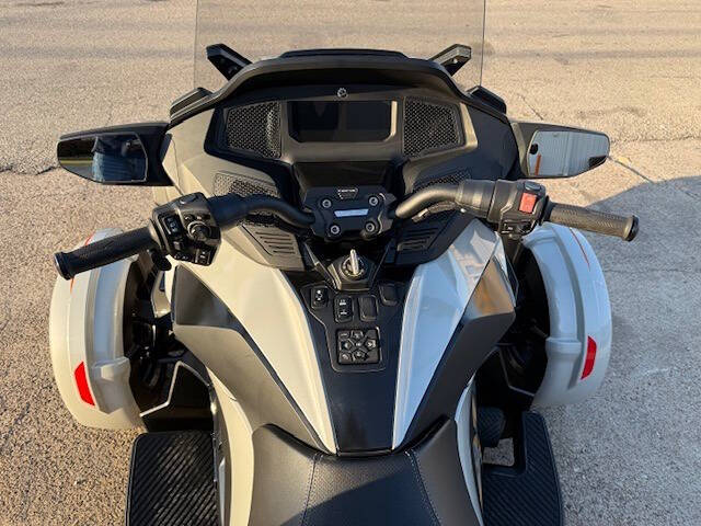 2021 Can-Am Spyder RT