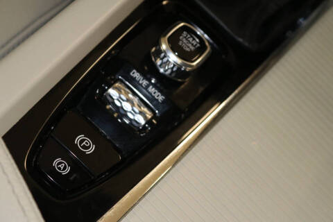 2019 Volvo XC60 T5 Momentum