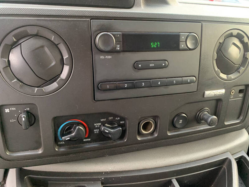 2010 Ford E-Series E-350 SD