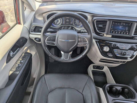 2020 Chrysler Pacifica Touring L