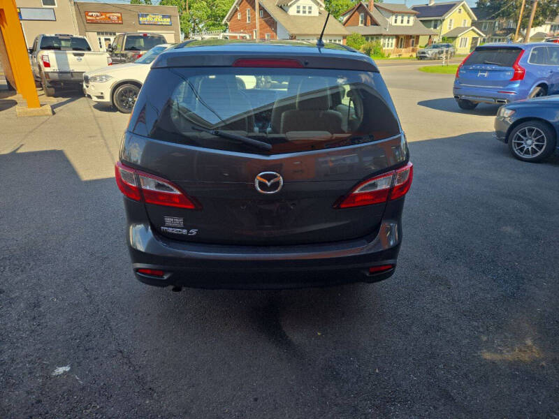 2014 Mazda MAZDA5 Sport