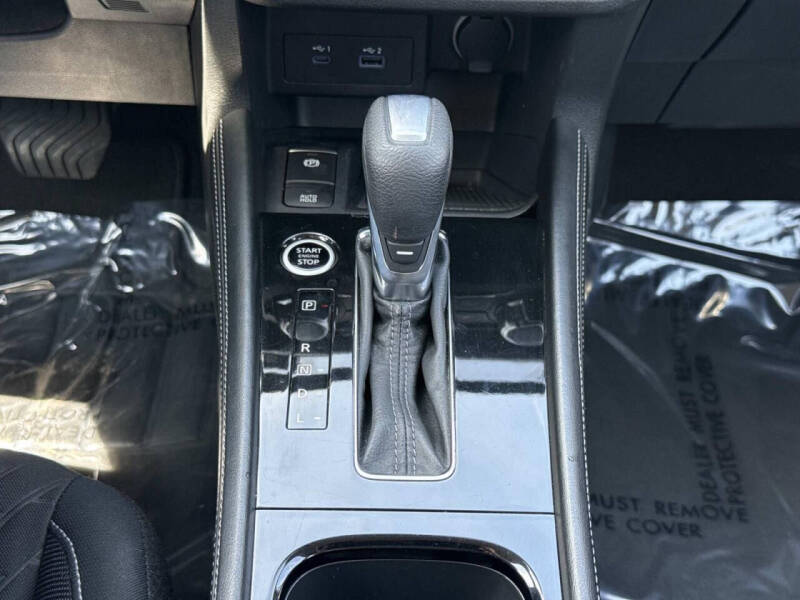2023 Nissan Kicks SV
