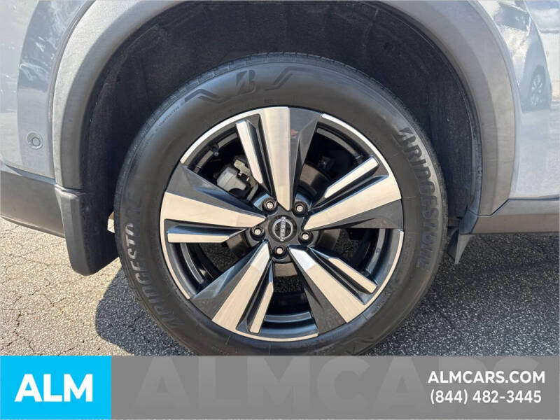 2022 Nissan Rogue SL