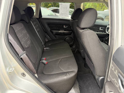2013 Kia Soul +