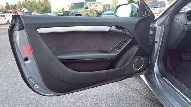 2011 Audi A5 2.0T quattro Prestige