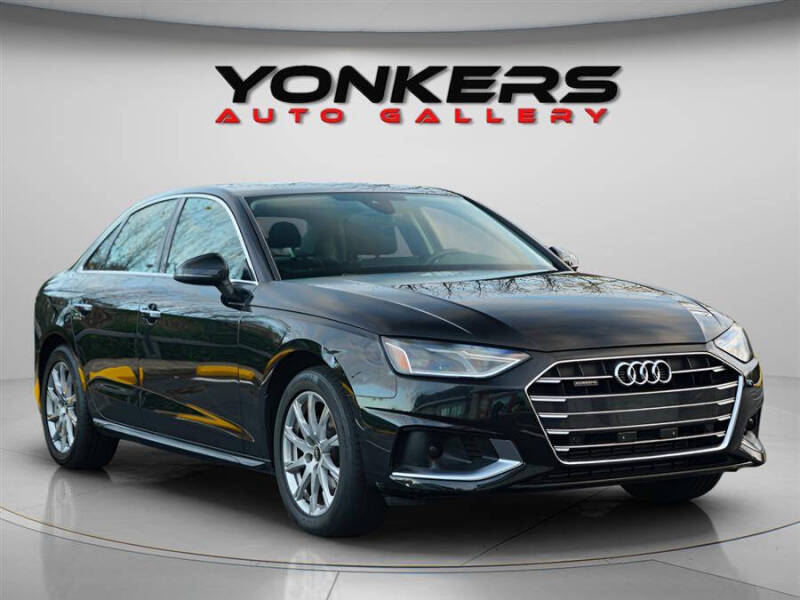 2022 Audi A4 quattro Premium 40 TFSI