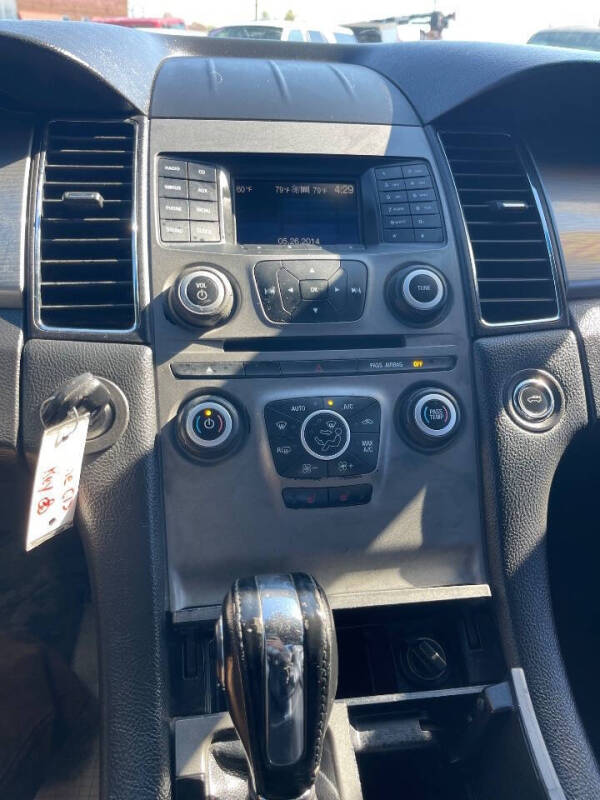 2015 Ford Taurus SEL