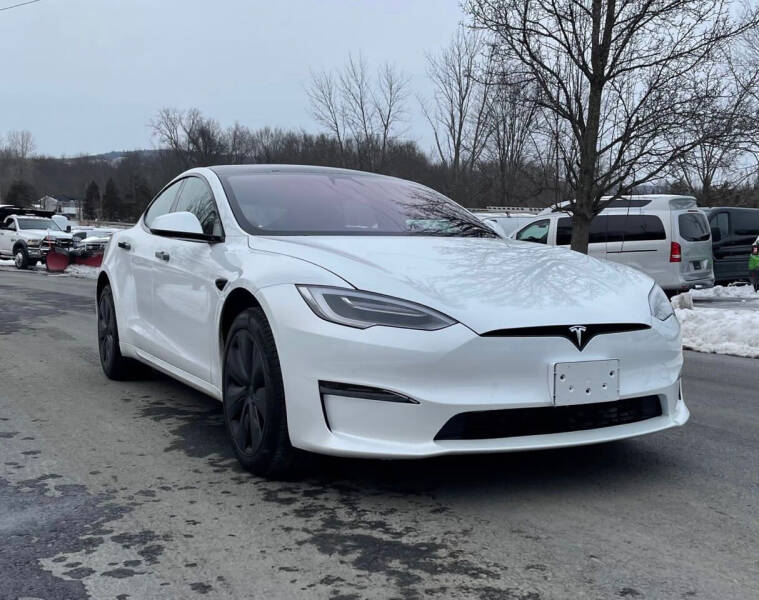2021 Tesla Model S Plaid
