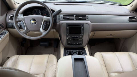 2011 Chevrolet Suburban LT